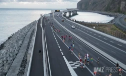 [Photos] Marathon de la corniche : 1.300 coureurs sur le bitume, la route du littoral fermée dans le sens nord - ouest
