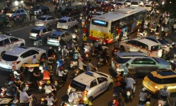 Embouteillages monstres aux  heures de pointe à Hanoï, le 23 septembre 2015