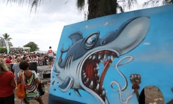 \"Rend a nou la mer\"