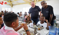 opération le grand repas dans une école de deux rives