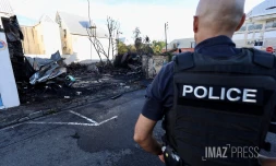 [VIDÉO] Saint-Denis : important incendie rue Rontaunay, une case créole à l'abandon part en fumée [?]