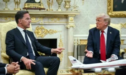 Le président américain Donald Trump et le secrétaire général de l'Otan Mark Rutte dans le Bureau ovale de la Maison Blanche, à Washington, le 14 juillet 2025 ( AFP / ANDREW CABALLERO-REYNOLDS )