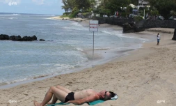 Plage des Roches Noires 