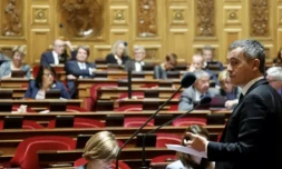 Le ministre de l'Intérieur Gérald Darmanin devant les sénateurs lors du débat sur le projet de loi immigration, le 7 novembre 2023 à Paris ( AFP / Ludovic MARIN )