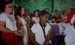 Saint-Pierre : ils chantent et jouent en choeur pour célébrer Noël