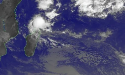 Ialy devrait s'intensifier ce week-end et atteindre le stade de forte tempête tropicale d'ici dimanche