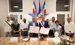Trois-Bassins : le département signe un pacte solidarité territorale avec la commune
