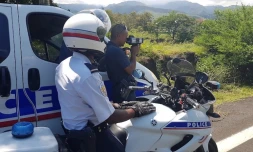 Motard contrôlé police 