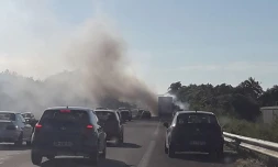 Camion en feu 4 voies