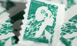 Un timbre vert (photo d'illustration). - Fred TANNEAU / AFP