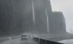 cascades sur la route du littoral