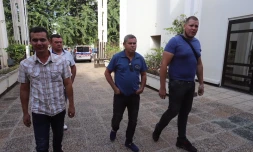 Alexandre Gigan au tribunal de Saint-Denis, accusé d'avoir fardé son chargement de cannes