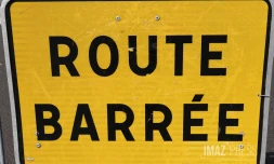 panneau route barrée 