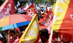 Saint-Denis - Manifestation contre la vie chère et le gouvernement