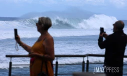 Maintien de la vigilance jaune vagues - submersion entre le Port et Saint-Philippe