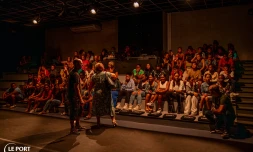 Le Port : la premiÚre représentation de Frénésies réservée aux scolaires