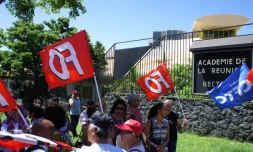 Manifestation des enseignants remplaçants devant le rectorat 
