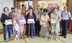 remise de la médaille de la famille à Saint-Joseph avec Patrick Lebreton, mai 2022
