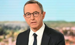 Bruno Retailleau sur le plateau du 13h00 de TF1 le 6 octobre 2025 à Boulogne-Billancourt, près de Paris ( AFP / Bertrand GUAY )