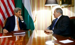 Le chef de la diplomatie américaine John Kerry rencontre son homologue jordanien Nasser Judeh, à Vienne, le 16 mai 2016