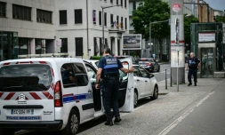 Un équipage de la police municipale  sur les lieux de l'attaque au couteau qui a fait quatre blessés le 26 mai 2024 à Lyon 