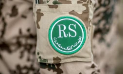Un soldat membre de l'opération Resolute Support au camp Marmal, une base militaire à Mazar-i-Sharif, le 25 mars 2018 en Afghanistan