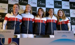 L'équipe de France de Fed Cup autour de la capitaine Amélie Mauresmo, le 8 novembre 2016 à Strasbourg
