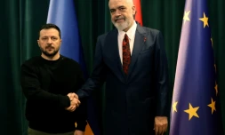Volodymyr Zelensky et le Premier ministre albanais Edi Rama avant le sommet Ukraine-Balkans occidentaux, à Tirana, le 28 février 2024