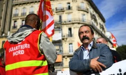 Le leader de la CGT Philippe Martinez (d), le 19 octobre 2017 à Marseille