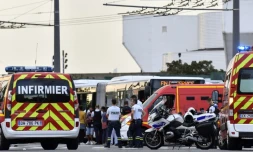 Des équipes de secours sur les lieux d'une attaque au couteau, le 31 août 2019 à Villeurbanne