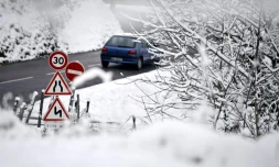 Météo-France a placé 30 départements en vigilance orange neige-verglas en raison d'une perturbation qui va toucher en particulier le nord et l'est du pays
