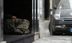 Chaque soir à Paris, des dizaines de sans-abri échouent à trouver un lit