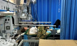 Des patiens pris en charge Ă l'hĂŽpital al-Chifa, Ă Gaza, le 10 novembre 2023