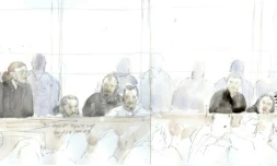 Croquis d'audience fait le 20 avril 2017 montrant les accusés (de g à d) Mauk N'Gatte, Jeremy Bailly, Sydney Decoups, Meher Ousani, Ibrahim Boudina, Kevin Phan, Aux Seng, Jamel Bouteraa and Elvin Bokamba-Yangouma devant une Cour d'assises à Paris