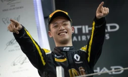 Le pilote automobile chinois Zhou Guanyu, le 30 novembre 2019 au circuit Yas Marina d'Abou Dhabi