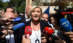 Marine Le Pen lors d'une visite à Châteaudouble, dans le Var, le 12 septembre 2018