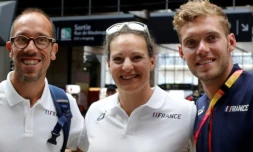 Les médaillés français aux Mondiaux d'athlétisme Yohann Diniz (g), Melina Robert-Michon et Kevin Mayer à leur arrivée à la Gare du Nord, le 14 août 2017