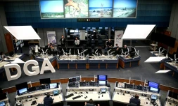 Le poste de contrÎle et de conduite des tirs de la Direction générale de l'armement (DGA) pendant le lancement test d'un missile Aster 30 B1NT, à Biscarosse (Landes) le 8 octobre 2024