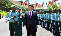 Le président chinois Xi Jinping accueilli à Port Moresby pour le sommet de l'Apec, le 16 novembre 2018