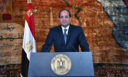 Photo publiée par la présidence égyptienne le 24 janvier 2016 montrant le président Abdel Fattah al-Sisi, lors d'une allocution télévisée à l'occasion de l'anniversaire de la révolte de 2011