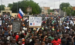 Des manifestants nigériens hostiles à la France manifestent à Niamey le 3 août 2023
