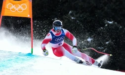 Le Suisse Franjo von Allmen lors de la descente des JO de Milan Cortina à Bormio (Italie) le 7 février 2026