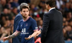 La mégastar du PSG Leo Messi sortie par précaution par Mauricio Pochettino contre Lyon au Parc des Princes, le 19 septembre 2021 