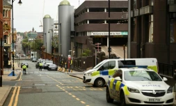 Un cordon de police établi le 6 septembre 2020 dans une rue de Birmingham, deuxième ville d'Angleterre, après que  plusieurs personnes ont été poignardées