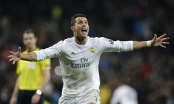 Cristiano Ronaldo célÚbre son troisiÚme goal lors du quart de finale retour face à Wolfsburg, le 12 avril 2016 à Madrid