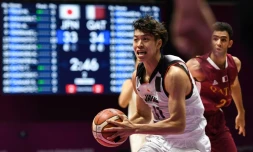 L'un des basketteurs renvoyés, le Japonais Takuma Satos, lors d'un match face au Qatar aux Jeux asiatiques à Jakarta, le 16 août 2018 