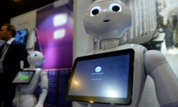 Pepper, un humanoïde très bavard et la star du salon Innorobo, le 26 mai 2016 à La Plaine Saint-Denis