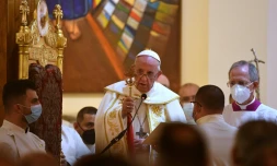 Le pape François dans la cathédrale Saint-Joseph de Bagdad, le 6 mars 2021