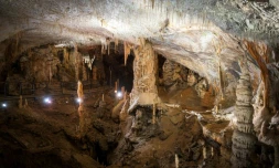A Postojna, un réseau de grottes qui s'étend sur 24 kilomètres