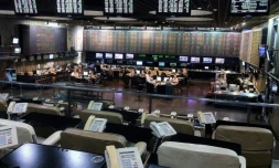 L'indice Merval de la Bourse de Buenos Aires chutait vendredi de 6,28% à 11.223,16 points, une heure avant la fermeture, au deuxiÚme jour sans contrÎle des changes, ce qui a provoqué une dévaluation de 30% du peso